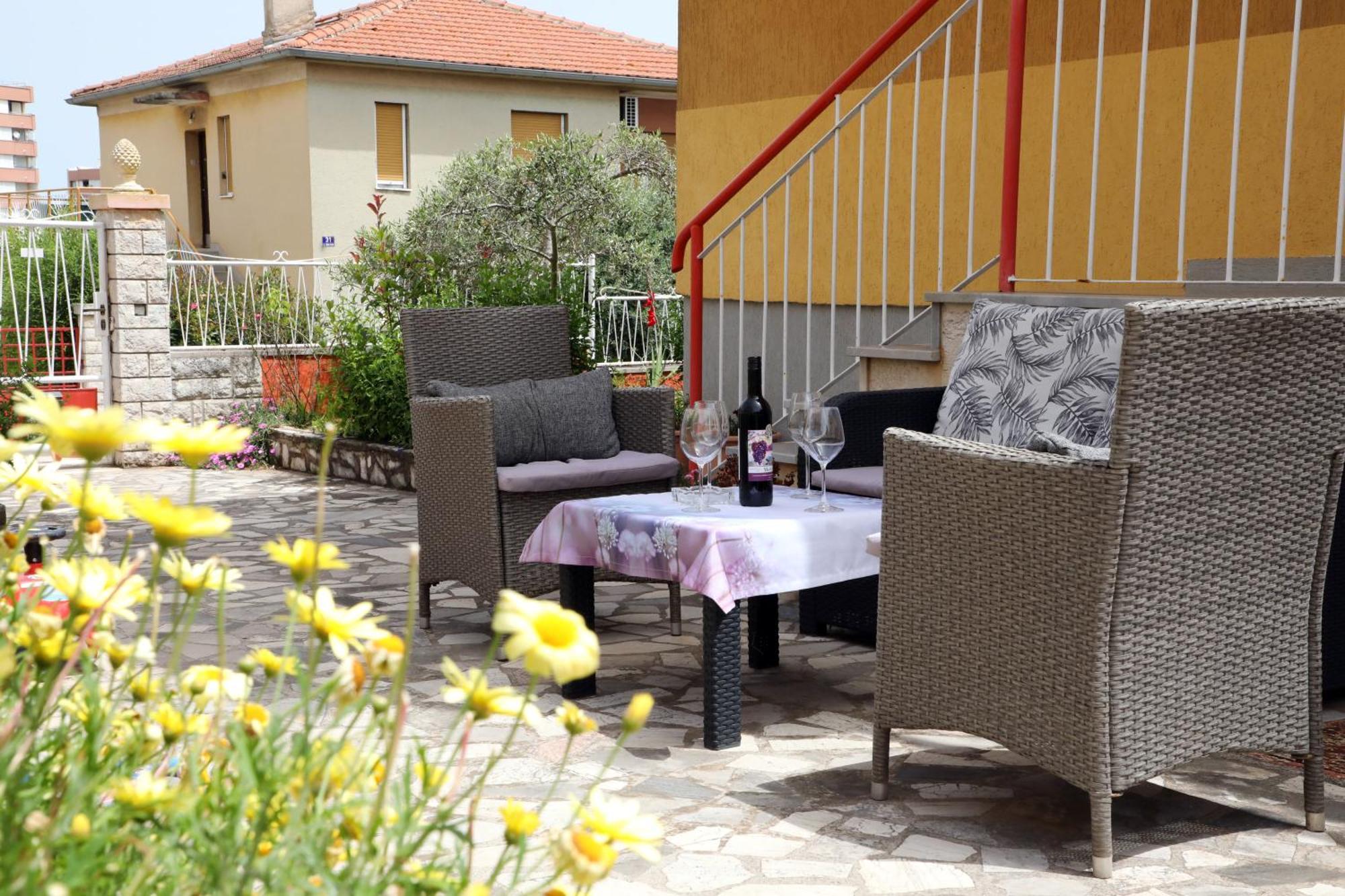 Apartman Modry Pula Bagian luar foto